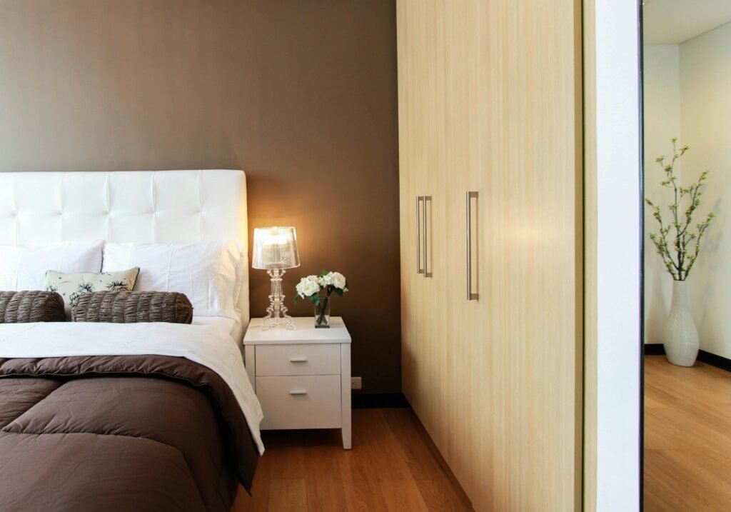 minimalist bedroom with plants